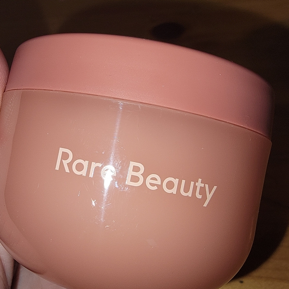 Rare Beauty Bouncy Body Cream